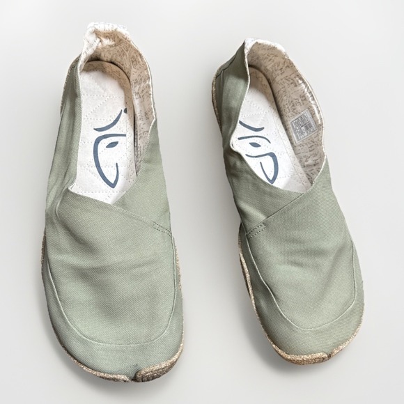 Wildling Unisex Size US13 Barefoot Slip-on Shoes - Picture 1 of 7